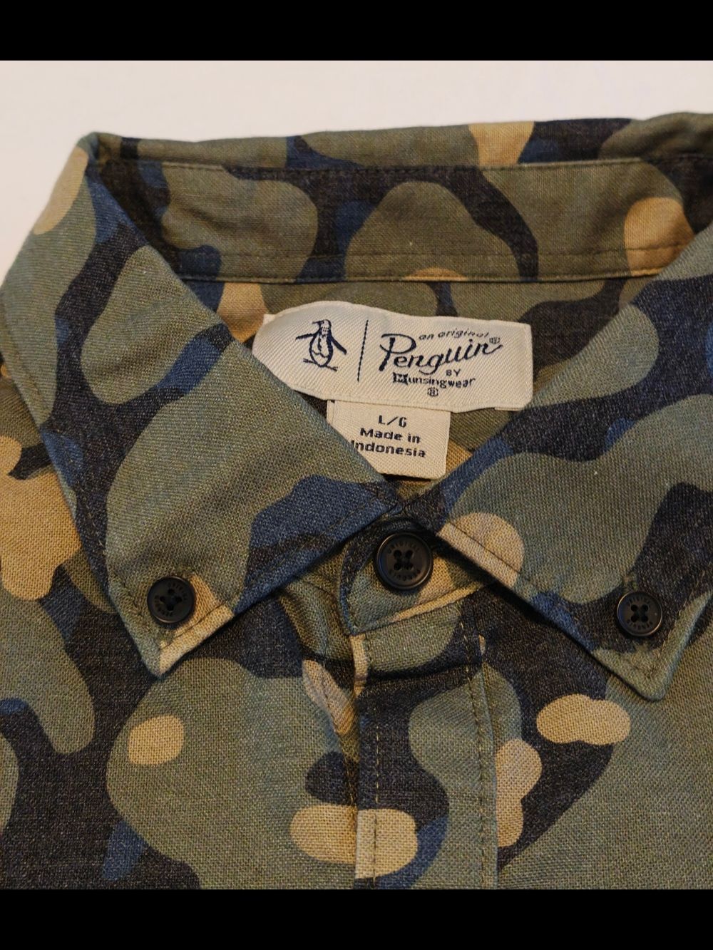 Original Penguin Men's Camo Button-Down Shirt - L - Picture 2 of 4